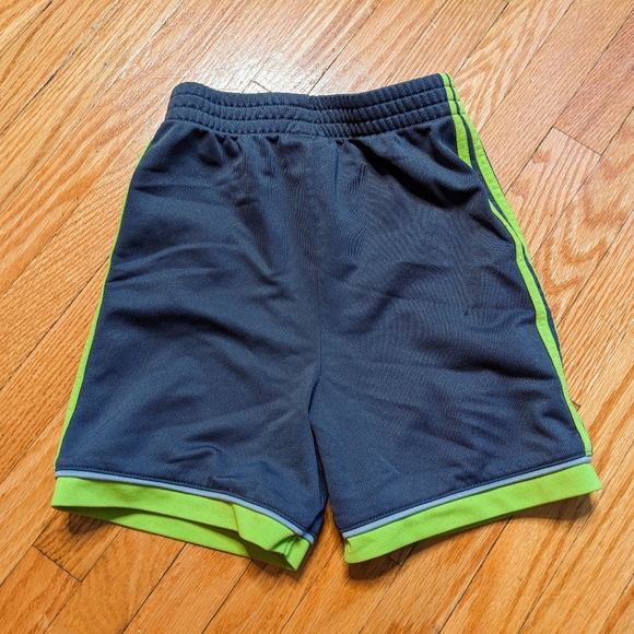 ✨20%of✨ Adidas Shirts Boys 24 mo kid Grey Gray gym running Outdoor active school - Picture 4 of 12